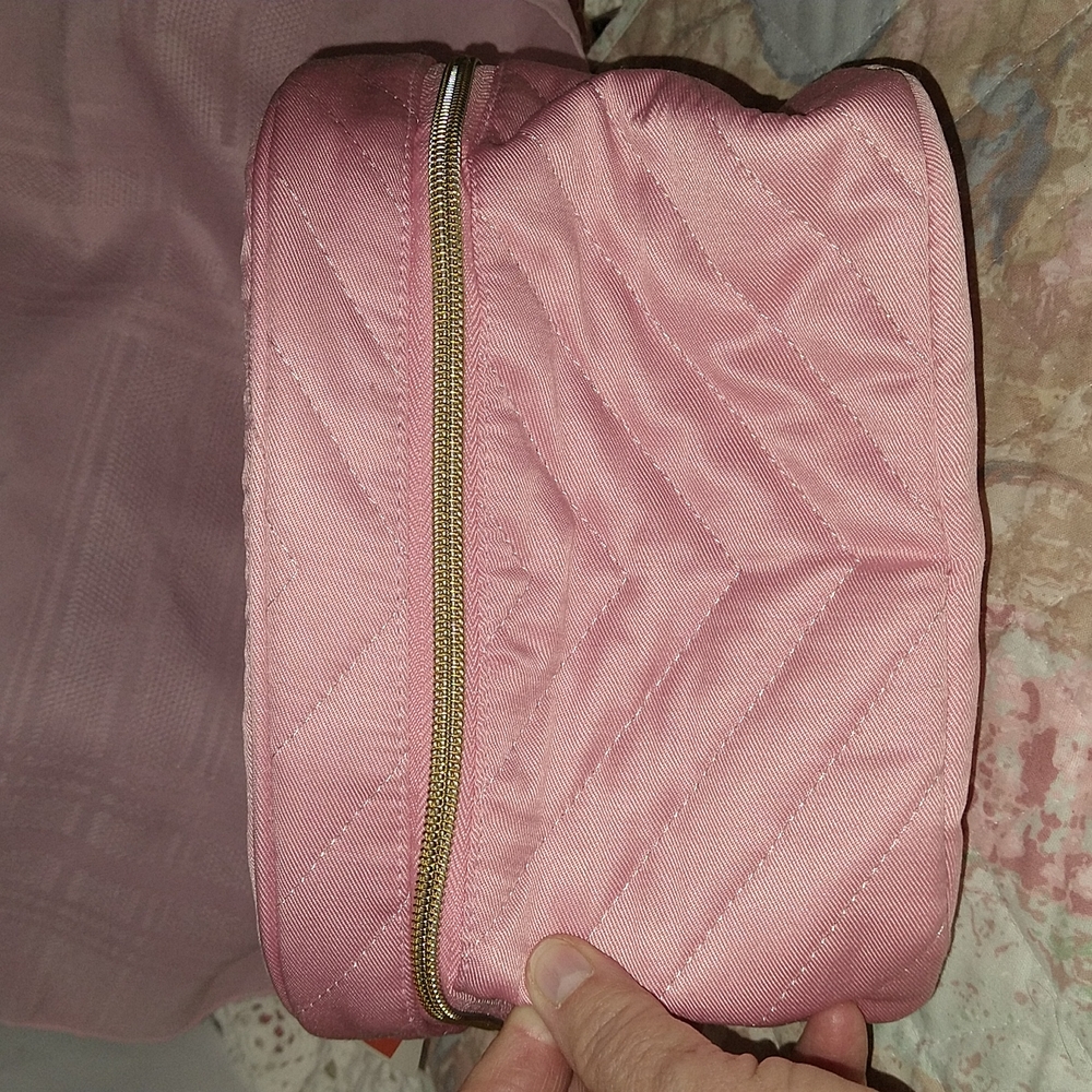 Train case - Picture 4 of 5